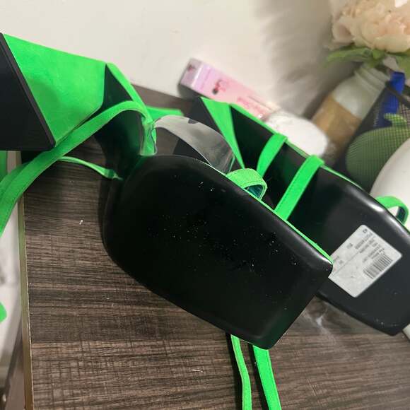 The Attico Devon Neon Green Patent Leather Mules size 42 - Picture 8 of 8